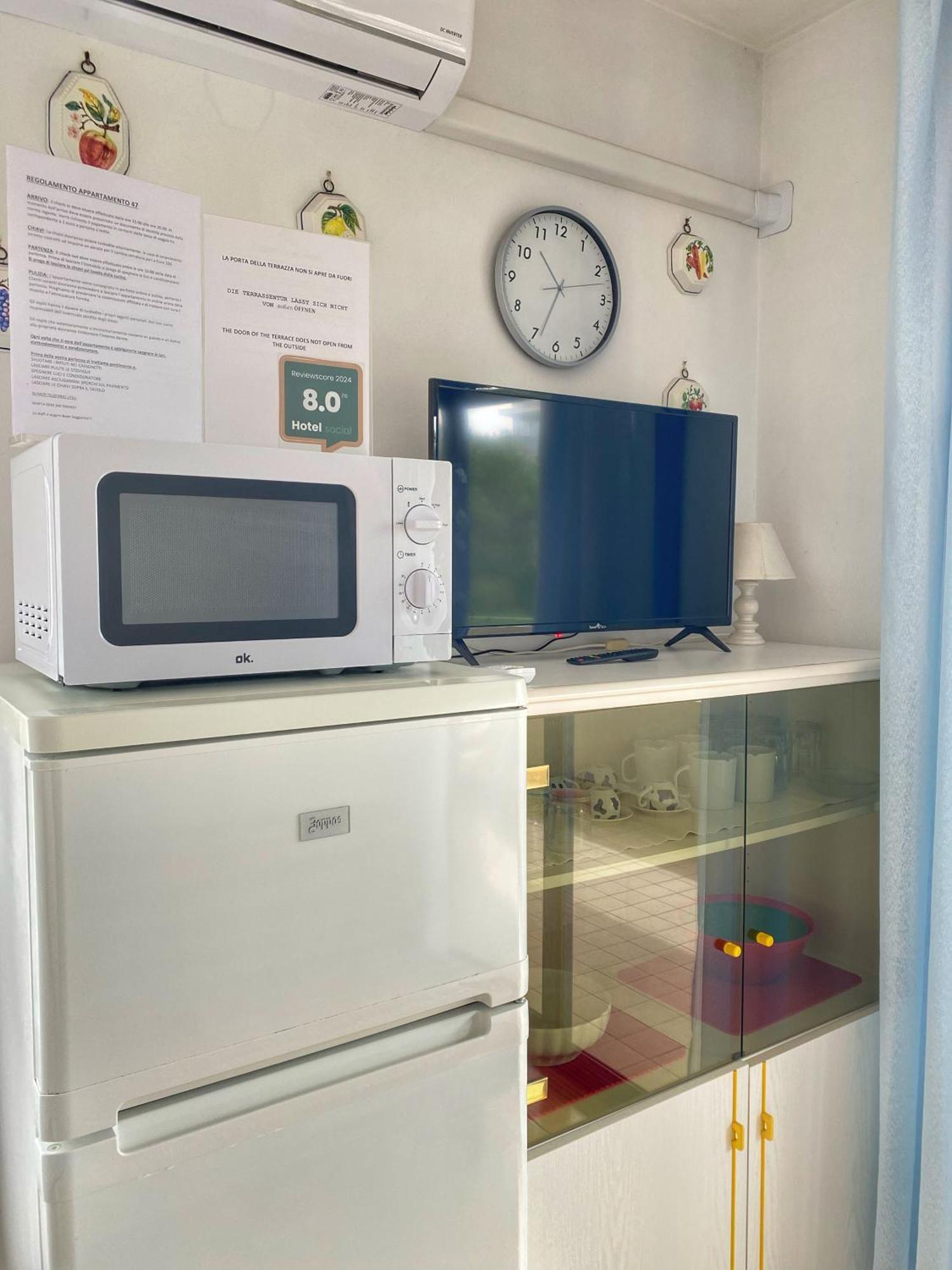 Grazioso Appartamento N 47 A 100Mt Dal Mare ビビオーネ エクステリア 写真